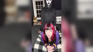 Soogsx's Halloween sex tape leaked on Reddit - Leashed in doggystyle, only for the fans!