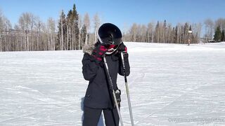 Eva Elfie's naughty sex tape leaked & features her in a hot, steamy affair!