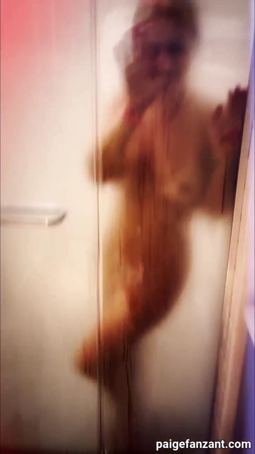 Paige VanZant Nude Shower Voyeur Video Leaked
