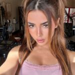 Andrea Botez Face Close-Up Selfies Set Leaked